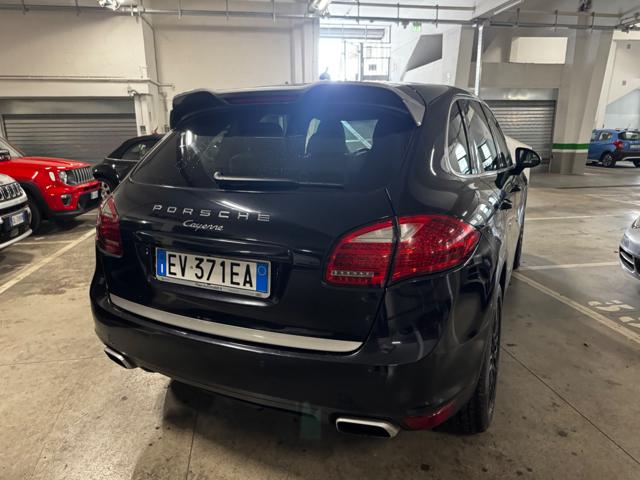 PORSCHE Cayenne usata, con Autoradio