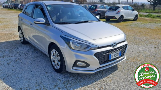 HYUNDAI i20 usata, con Climatizzatore