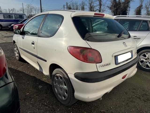 PEUGEOT 206 usata, con Autoradio
