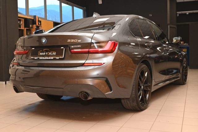 BMW 330 usata 2