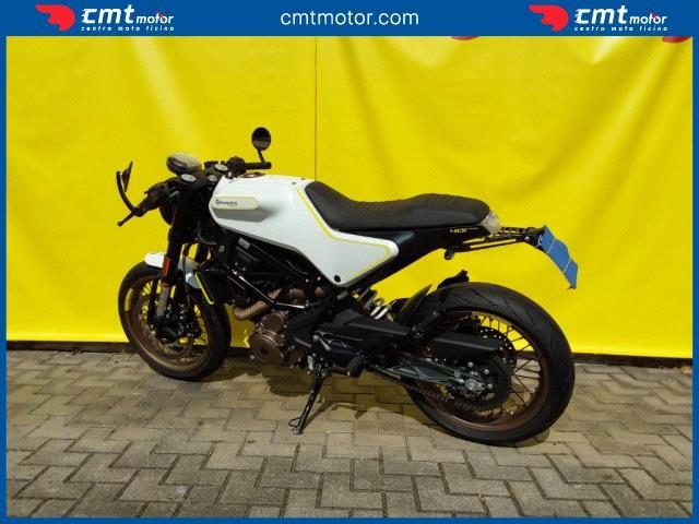 HUSQVARNA Svartpilen 401 usata 5