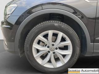 VOLKSWAGEN Tiguan Allspace usata, con Bracciolo