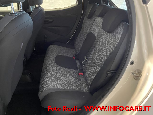 LANCIA Ypsilon usata, con Autoradio