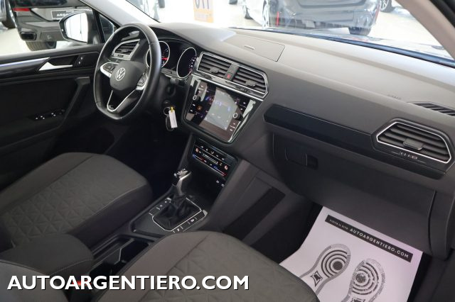 VOLKSWAGEN Tiguan usata, con Sensori di parcheggio anteriori