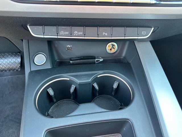 AUDI A4 usata, con USB