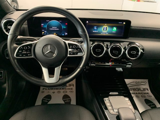 MERCEDES-BENZ CLA 180 usata, con Touch screen