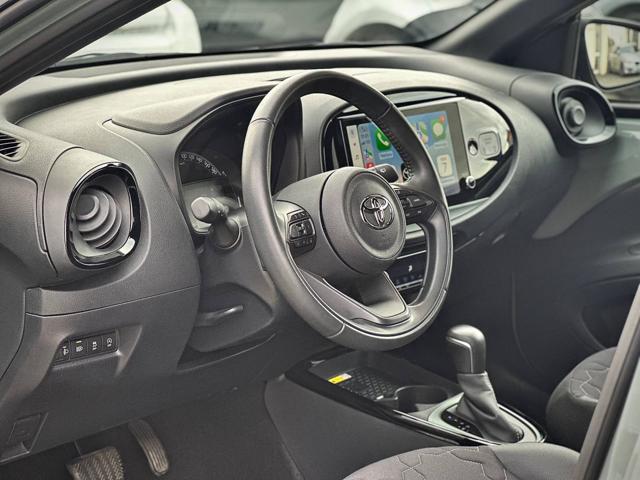 TOYOTA Aygo X usata, con Park Distance Control