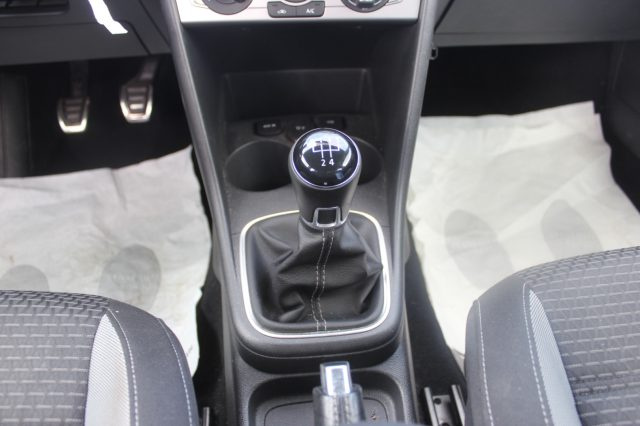 VOLKSWAGEN Polo usata, con Sedile posteriore sdoppiato