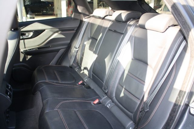JAGUAR F-Pace usata, con Fari Xenon