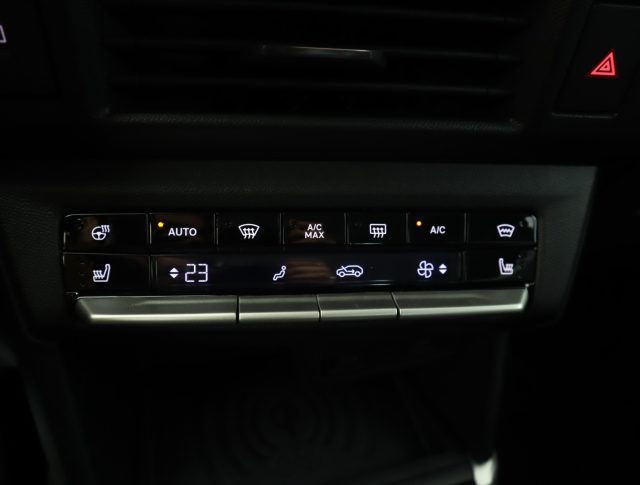 OPEL Frontera usata, con Bluetooth