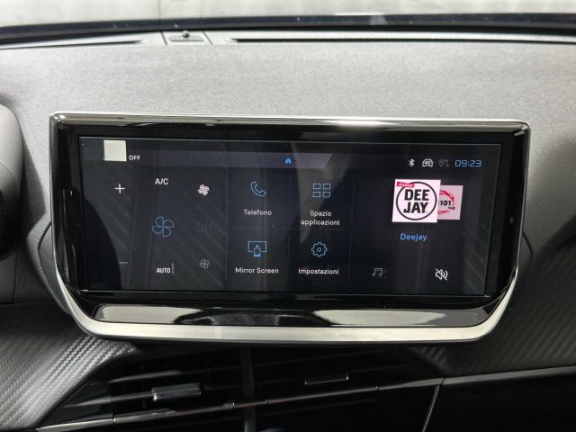PEUGEOT 2008 usata, con Sensori di parcheggio posteriori