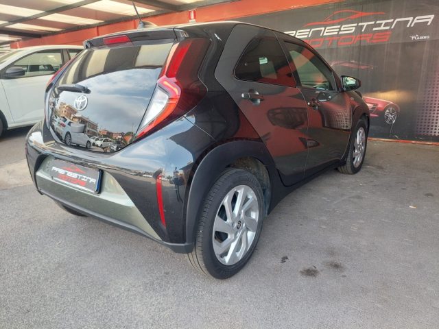 TOYOTA Aygo X usata, con Autoradio