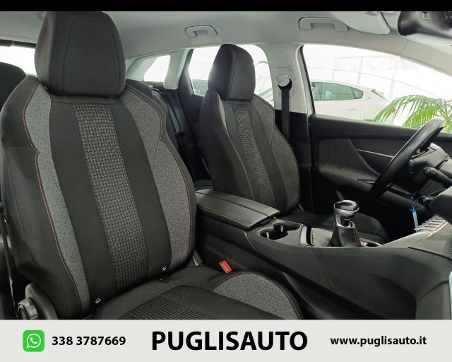 PEUGEOT 3008 usata, con Sensori di parcheggio posteriori