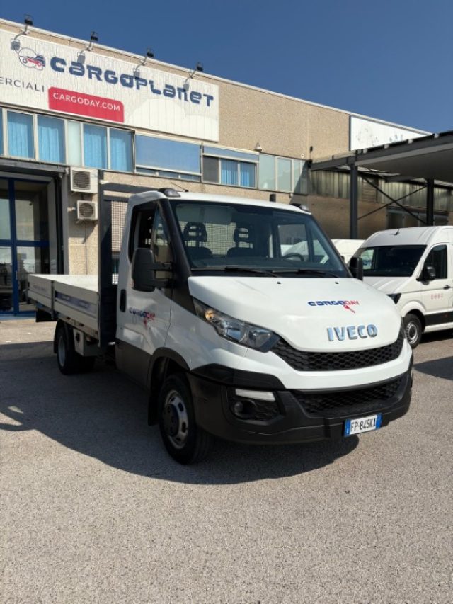 IVECO Daily usata, con ABS