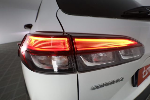 TOYOTA Corolla Cross usata 9