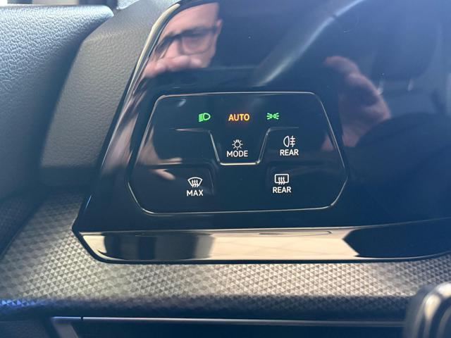 VOLKSWAGEN Golf usata, con ESP