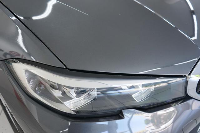 BMW 318 usata, con Fari LED