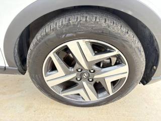 HYUNDAI Bayon usata, con Hill holder