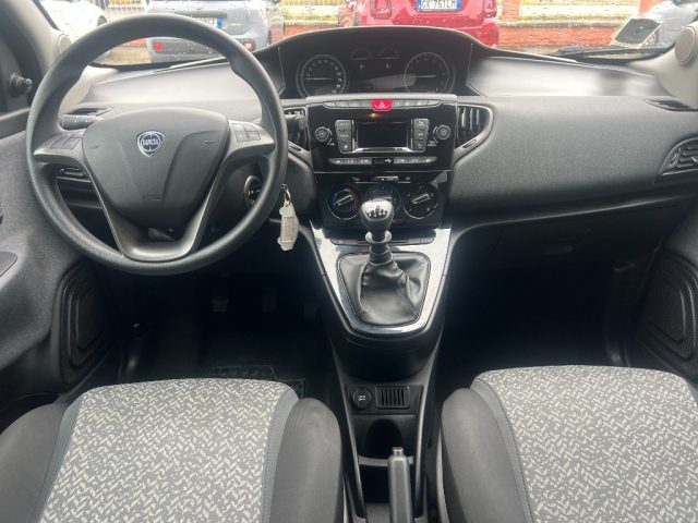 LANCIA Ypsilon usata, con Autoradio