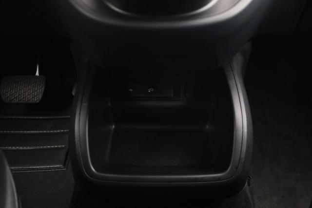 MERCEDES-BENZ Vito usata, con Servosterzo