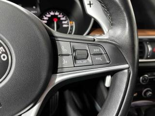 ALFA ROMEO Stelvio usata, con Specchietti laterali elettrici