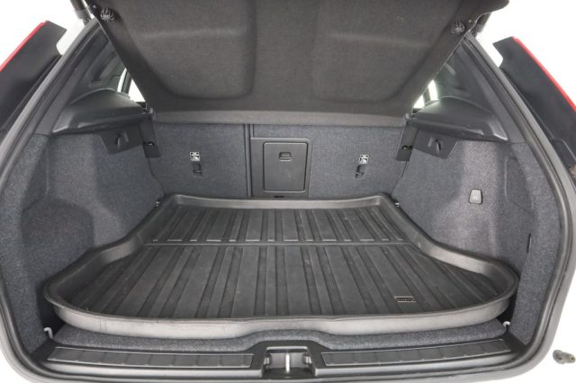 VOLVO XC40 usata 5