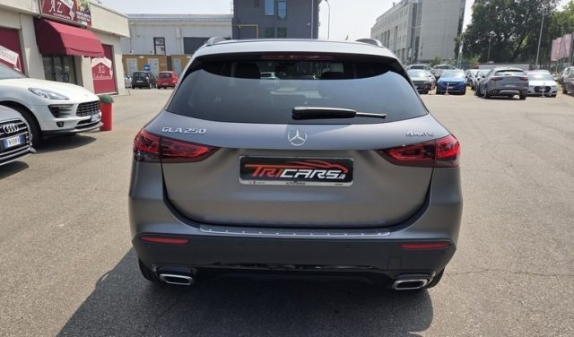 MERCEDES-BENZ GLA 250 usata, con Airbag Passeggero