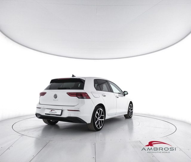 VOLKSWAGEN Golf usata 2