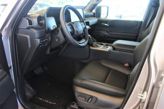 TOYOTA Land Cruiser usata, con Specchietti laterali elettrici