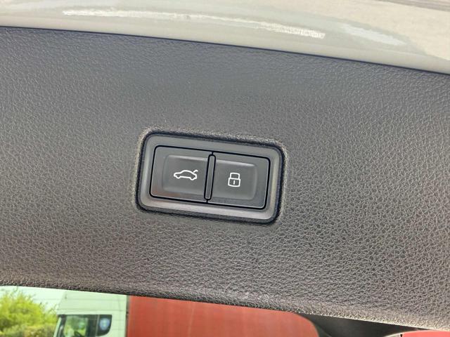 AUDI Q5 usata, con Volante in pelle