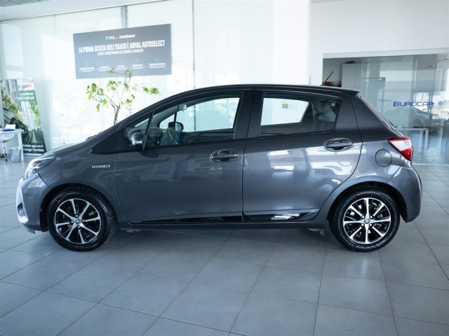 TOYOTA Yaris usata, con Cerchi in lega