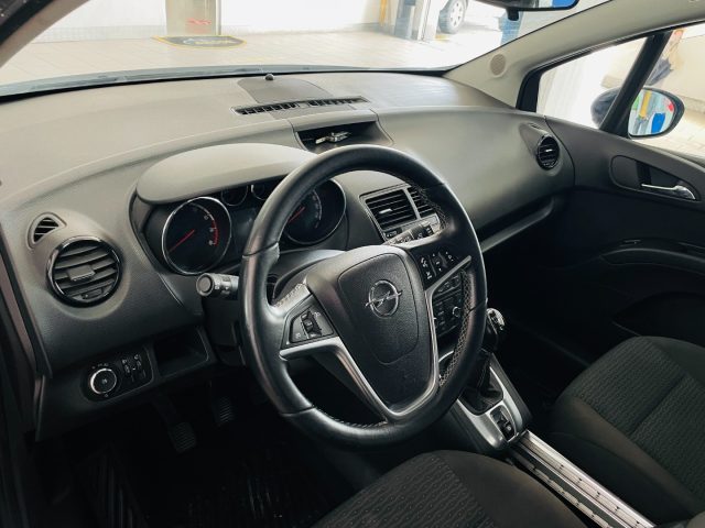OPEL Meriva usata, con Autoradio