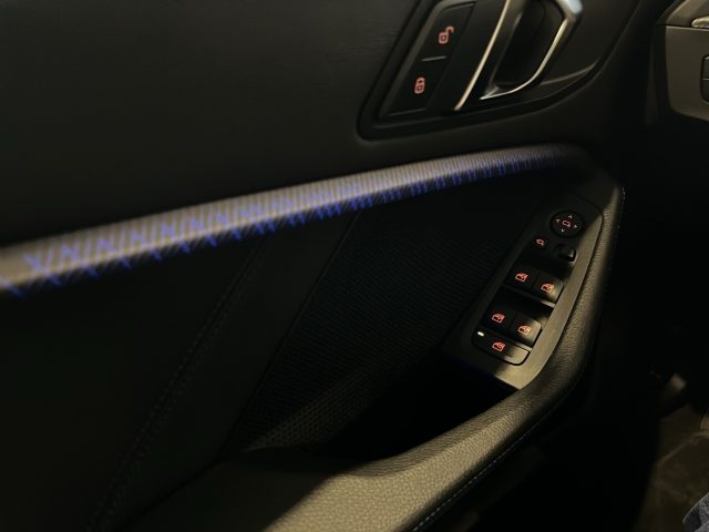 BMW 118 usata, con Fari LED