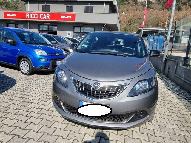 LANCIA Ypsilon usata, con Airbag