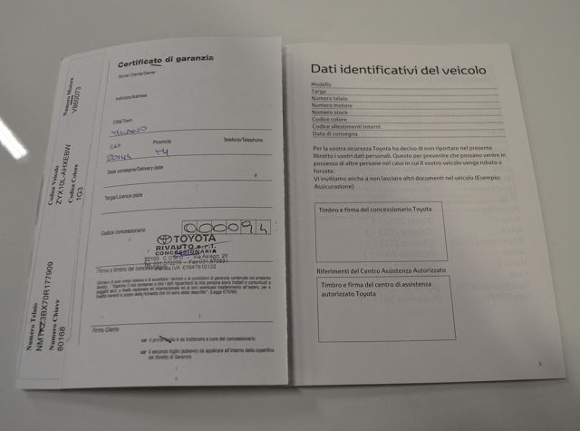 TOYOTA C-HR usata, con ESP