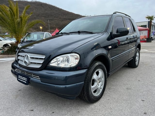 MERCEDES-BENZ ML 270 usata, con Airbag Passeggero