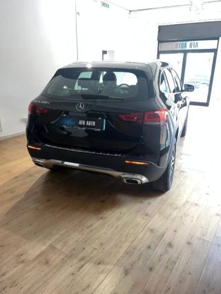 MERCEDES-BENZ GLA 200 usata, con Climatizzatore