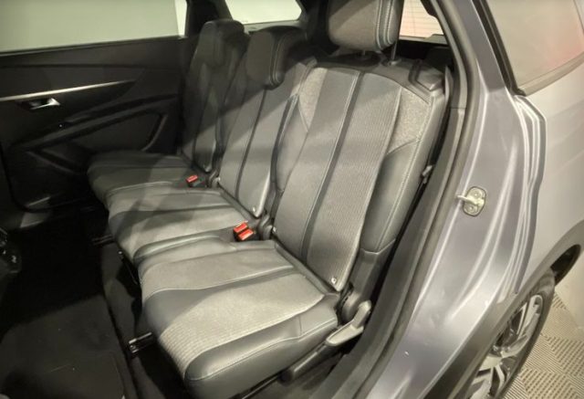 PEUGEOT 5008 usata, con Chiusura centralizzata