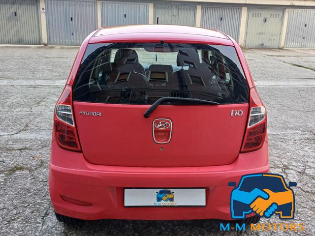 HYUNDAI i10 usata, con Autoradio