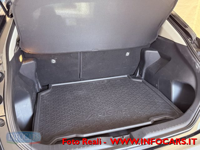 TOYOTA Yaris Cross usata, con Controllo elettronico della corsia