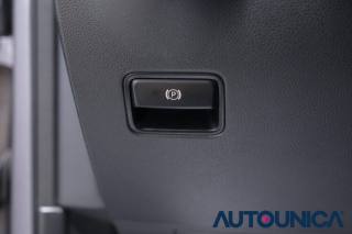 MERCEDES-BENZ B 180 usata, con Specchietti laterali elettrici