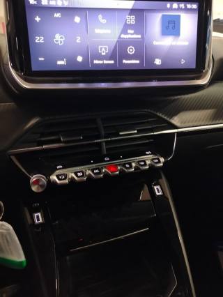 PEUGEOT 208 usata 21