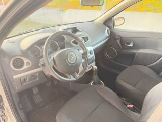 RENAULT Clio usata, con Climatizzatore