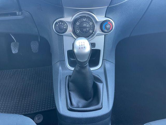 FORD Fiesta usata, con Lettore CD