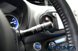 TOYOTA Yaris usata, con Specchietti laterali elettrici