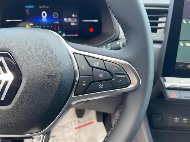 RENAULT Captur usata, con Volante in pelle