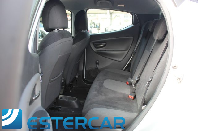 LANCIA Ypsilon usata, con Controllo trazione