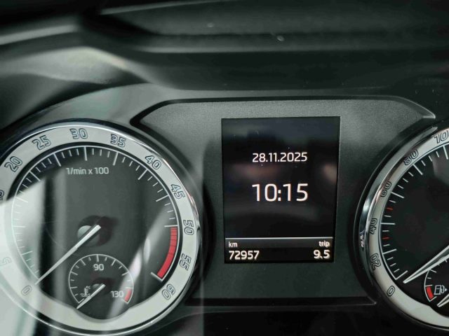 SKODA Karoq usata, con Fari LED