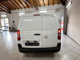 OPEL Combo usata, con Controllo automatico clima
