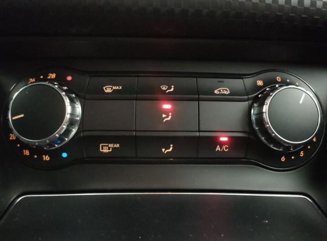 MERCEDES-BENZ A 180 usata, con Chiusura centralizzata telecomandata